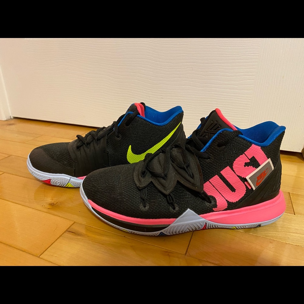 Nike Kyrie 5 GS Size 4Y Great condition - Picture 1 of 7